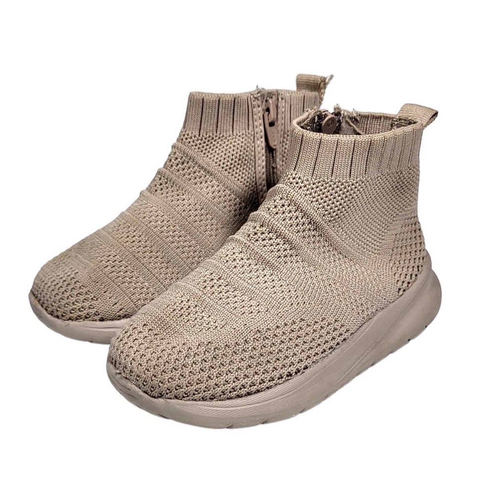Zara Baby Lightweight Sock Sneakers in Blush Pink